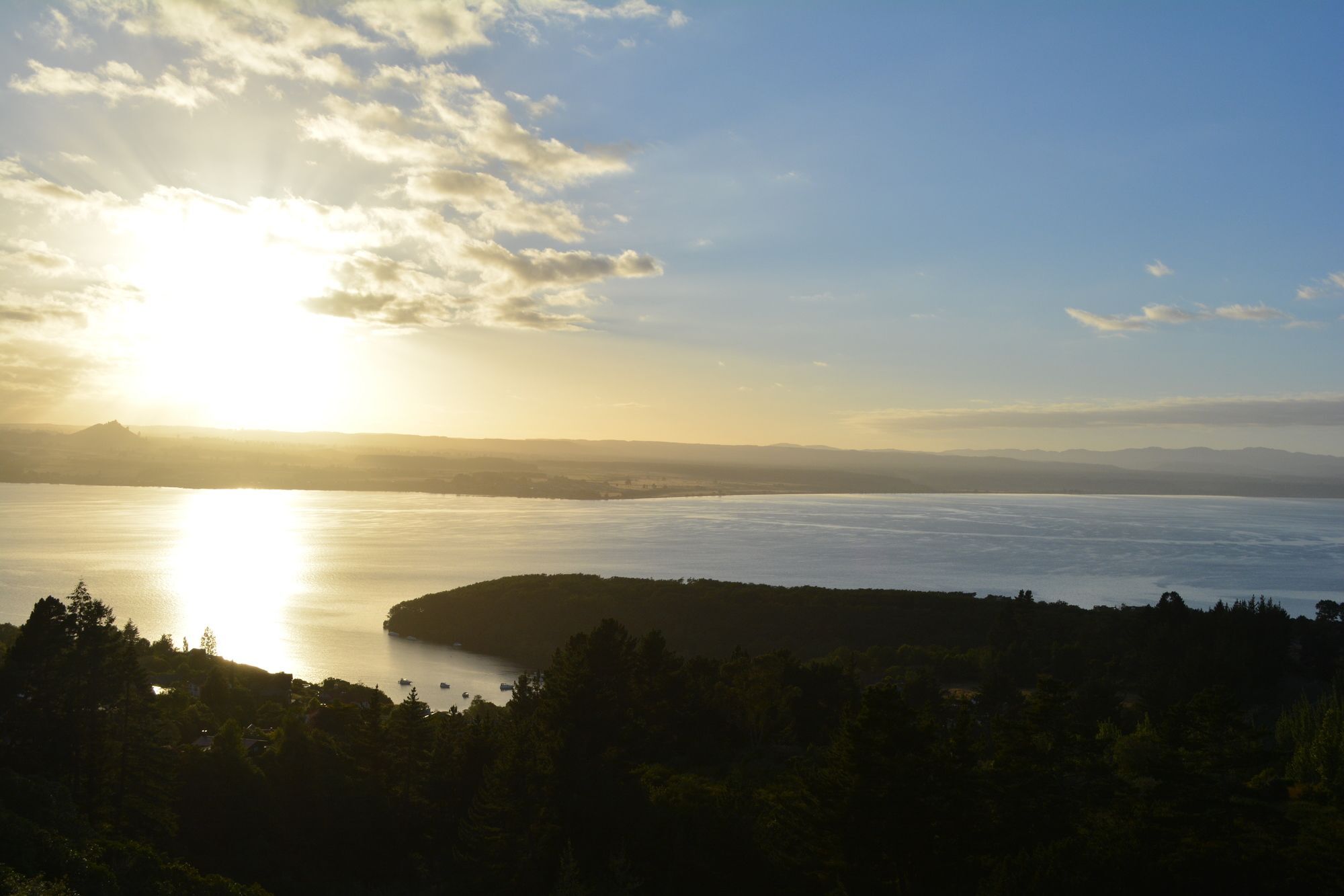 Acacia Cliffs Lodge Lago Lago Taupo Esterno foto